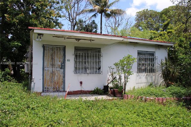 111 NW 52nd St, Miami, FL 33127