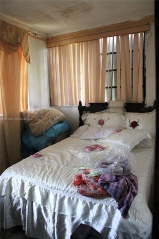 111 NW 52nd St, Miami, FL 33127