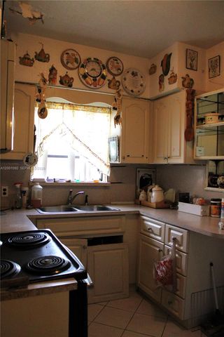 111 NW 52nd St, Miami, FL 33127