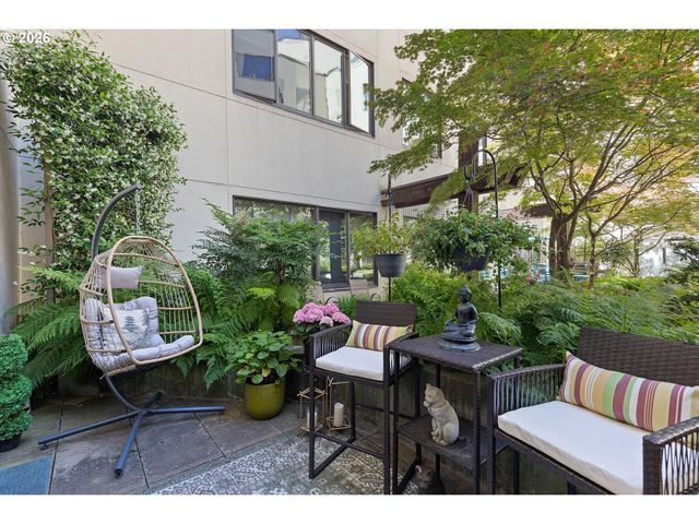 1420 Nw LOVEJOY St 327, Portland, OR 97209