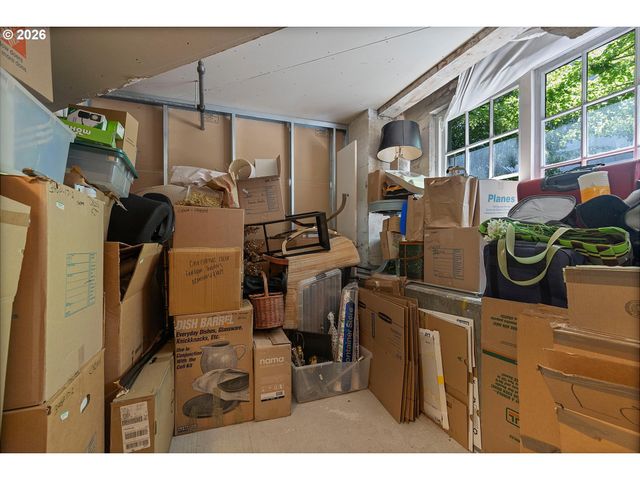1420 Nw LOVEJOY St 327, Portland, OR 97209