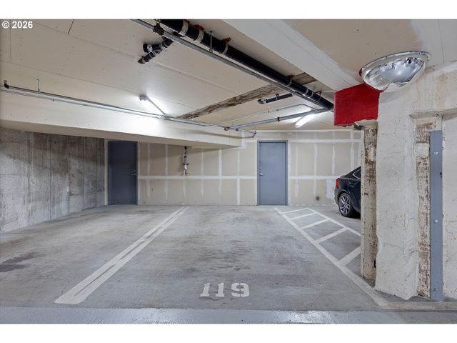 1420 Nw LOVEJOY St 327, Portland, OR 97209