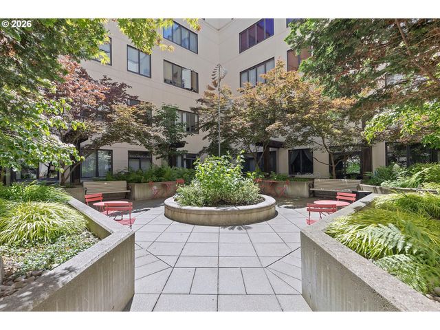 1420 Nw LOVEJOY St 327, Portland, OR 97209