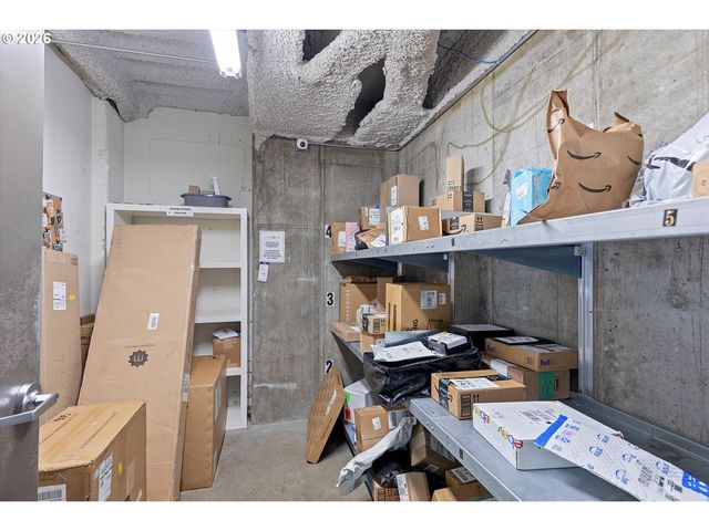 1420 Nw LOVEJOY St 327, Portland, OR 97209