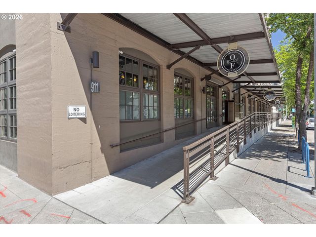 1420 Nw LOVEJOY St 327, Portland, OR 97209