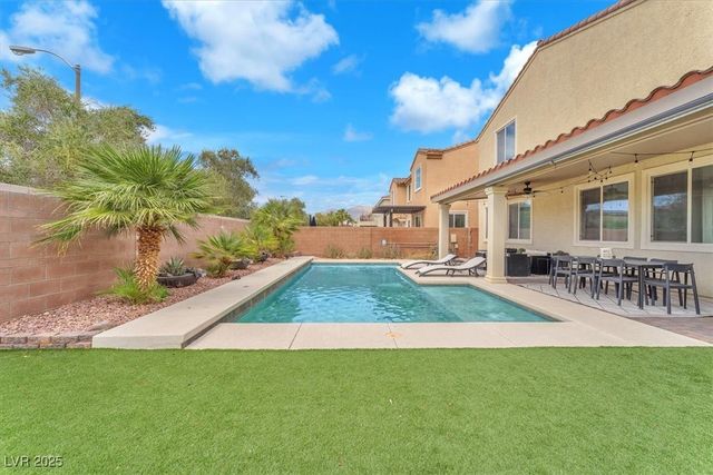 7113 Bluebird Wing Street, North Las Vegas, NV 89084