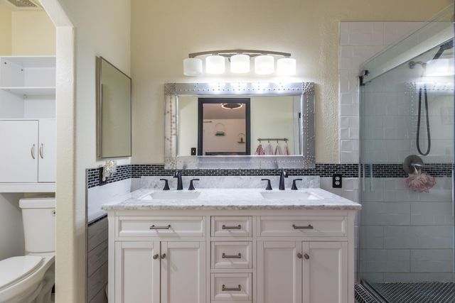 420 Evening Fire Street SW, Albuquerque, NM 87121