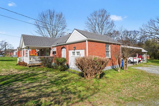 443 Moss Trl, Goodlettsville, TN 37072