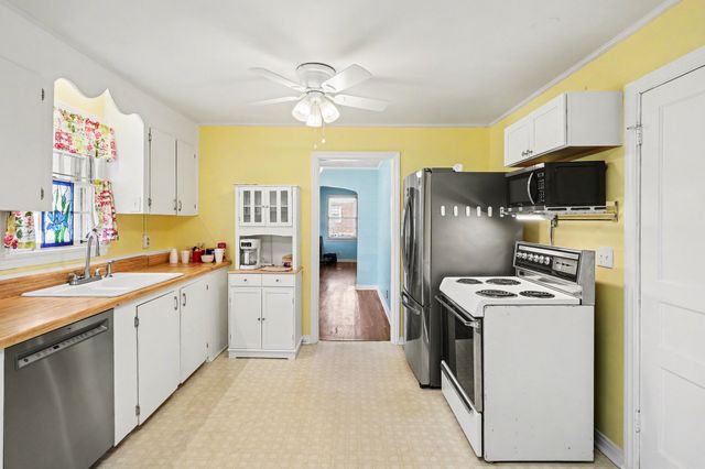 443 Moss Trl, Goodlettsville, TN 37072