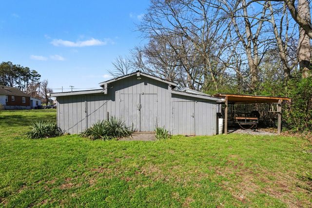 443 Moss Trl, Goodlettsville, TN 37072