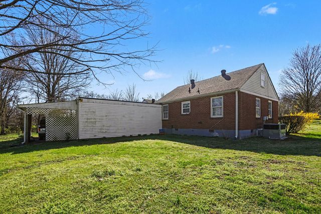 443 Moss Trl, Goodlettsville, TN 37072