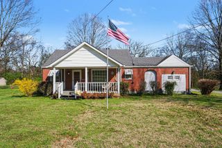 443 Moss Trl, Goodlettsville, TN 37072