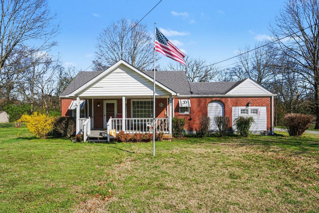 443 Moss Trl, Goodlettsville, TN 37072