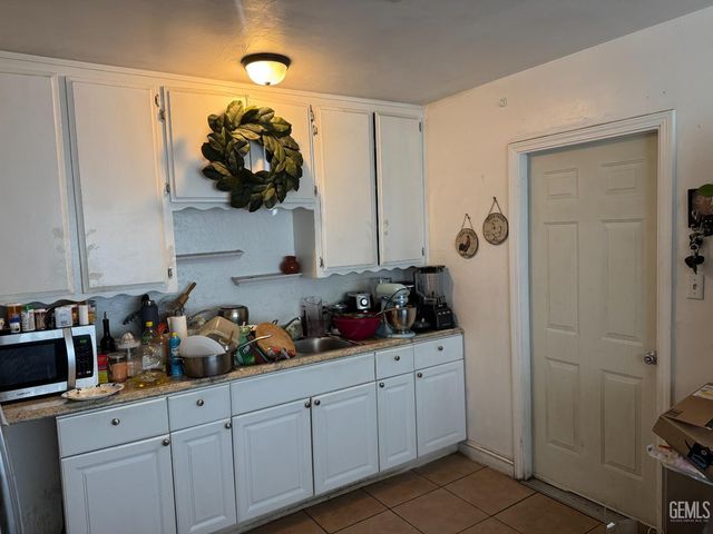 4201 Gordon Street, Bakersfield, CA 93307