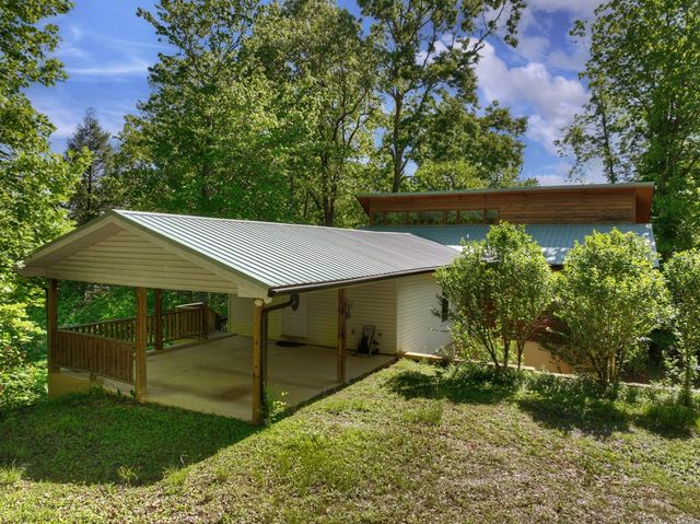 352 Messer Drive, Copperhill, TN 37317