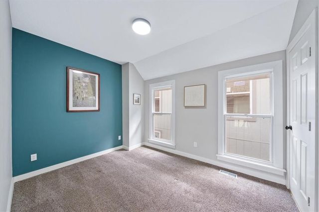 1015 W 29th Street, Kansas City, MO 64108