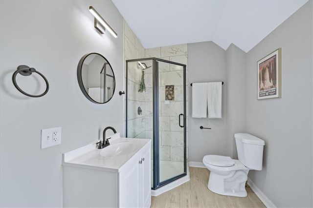 1015 W 29th Street, Kansas City, MO 64108