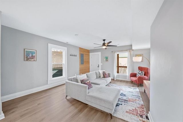 1015 W 29th Street, Kansas City, MO 64108