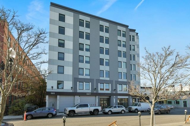 585 Essex St 527, Lynn, MA 01901