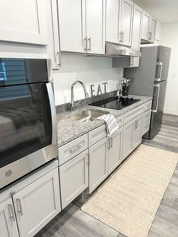 585 Essex St 527, Lynn, MA 01901