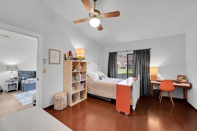 2351 NW 37th Ave, Pompano Beach, FL 33066