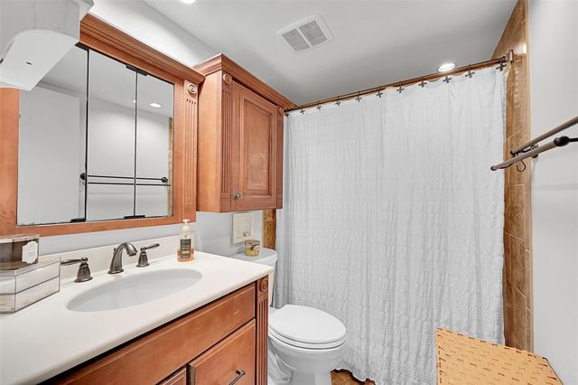 2351 NW 37th Ave, Pompano Beach, FL 33066