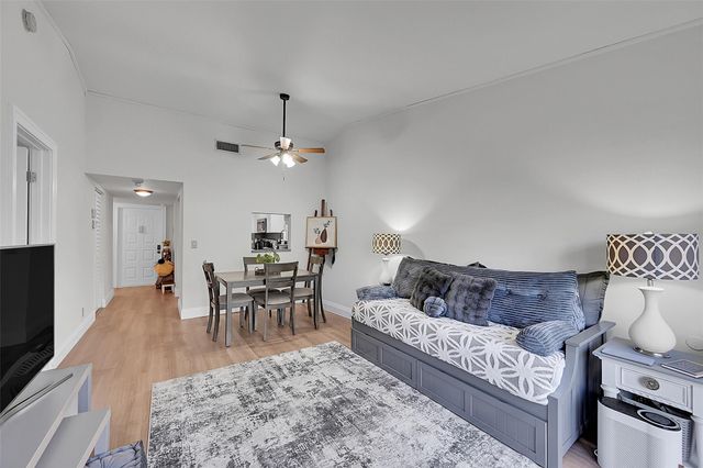 2351 NW 37th Ave, Pompano Beach, FL 33066