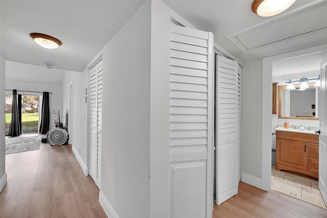 2351 NW 37th Ave, Pompano Beach, FL 33066