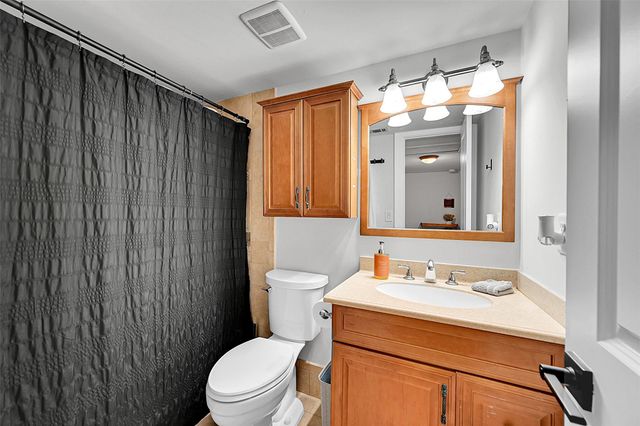 2351 NW 37th Ave, Pompano Beach, FL 33066