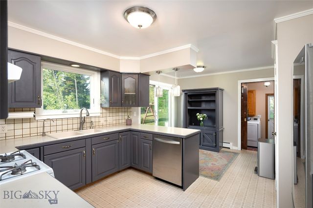 8373 Goldenstein Lane, Bozeman, MT 59715