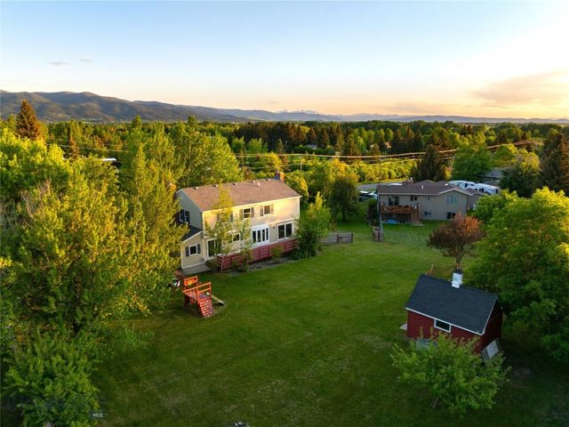 8373 Goldenstein Lane, Bozeman, MT 59715