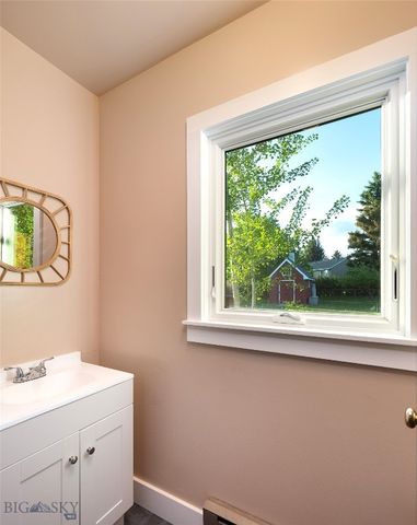 8373 Goldenstein Lane, Bozeman, MT 59715