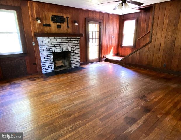 14202 HARRIS LN, Cumberland, MD 21502