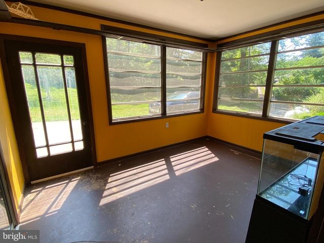 14202 HARRIS LN, Cumberland, MD 21502