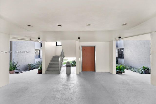 1101 SW 122nd Ave 310, Miami, FL 33184