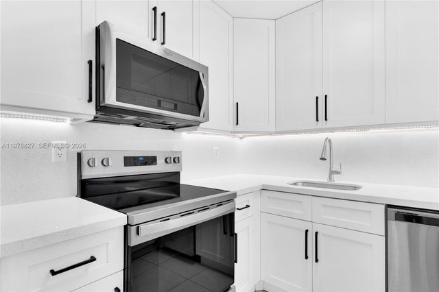 1101 SW 122nd Ave 310, Miami, FL 33184