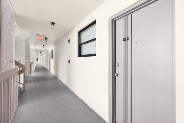 1101 SW 122nd Ave 310, Miami, FL 33184