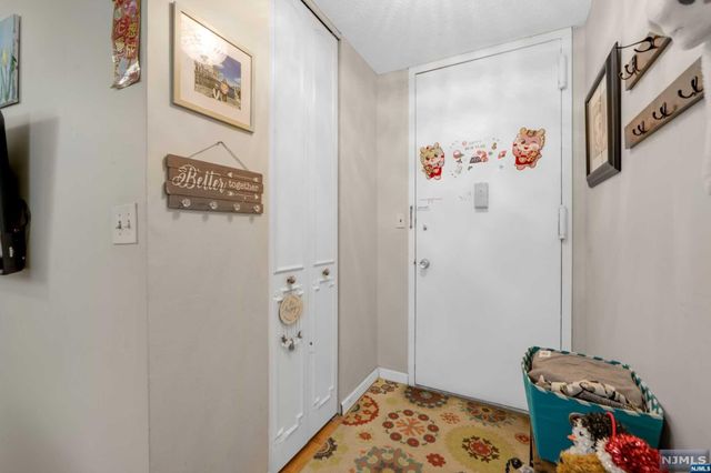 555 North Avenue 23C, Fort Lee, NJ 07024