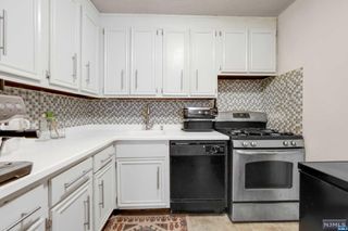 555 North Avenue 23C, Fort Lee, NJ 07024