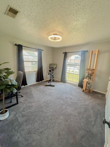 1605 Winchester Way, Bedford, TX 76022