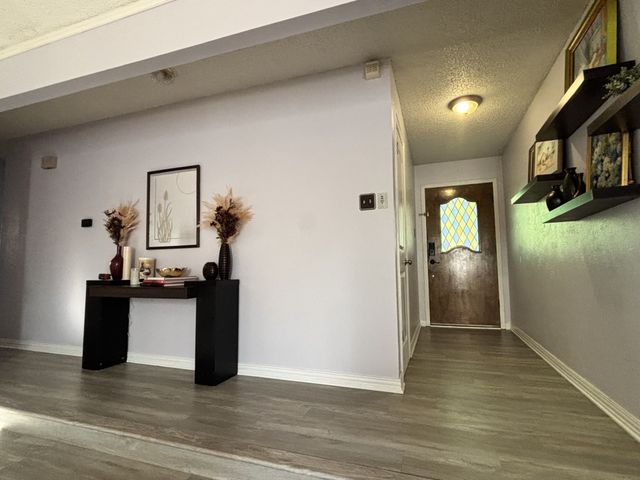 1605 Winchester Way, Bedford, TX 76022