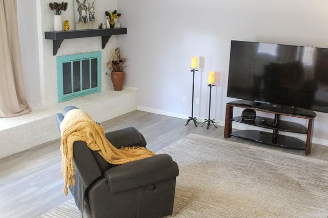 1605 Winchester Way, Bedford, TX 76022