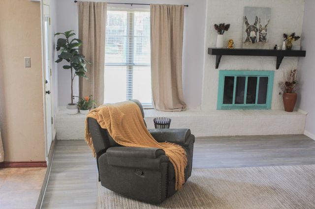 1605 Winchester Way, Bedford, TX 76022