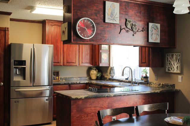 1605 Winchester Way, Bedford, TX 76022