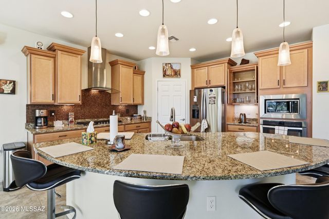 13988 E Huppenthal Boulevard, Vail, AZ 85641