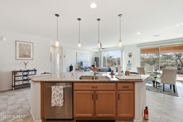 13988 E Huppenthal Boulevard, Vail, AZ 85641