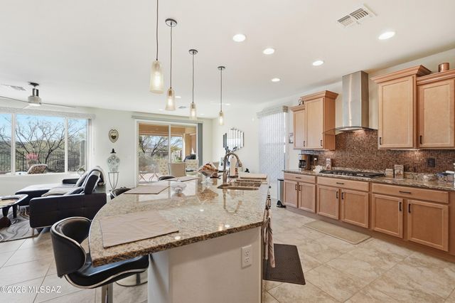 13988 E Huppenthal Boulevard, Vail, AZ 85641