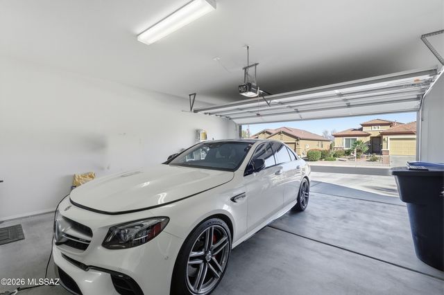 13988 E Huppenthal Boulevard, Vail, AZ 85641