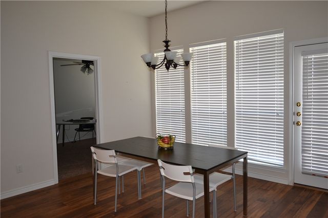 1014 Emerald Dove Avenue, College Station, TX 77845