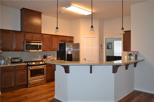 1014 Emerald Dove Avenue, College Station, TX 77845